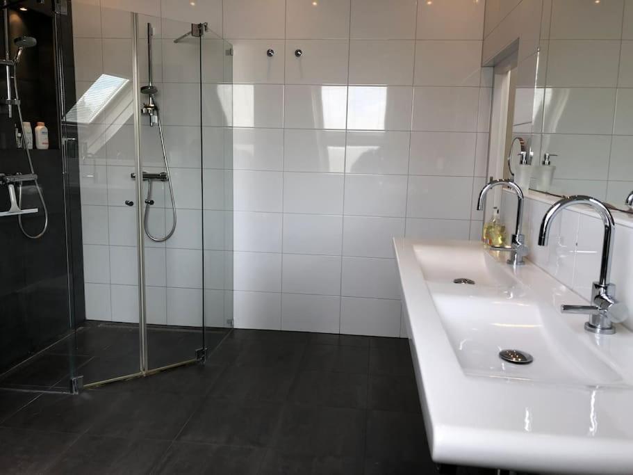 Luxe Woonboerderij In De Natuur. Nieuwkoop エクステリア 写真